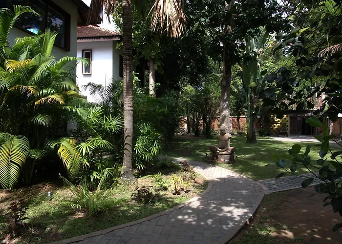 Sala Bai & Restaurant School Hotel 4*