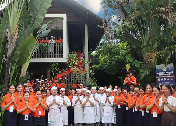 Sala Bai & Restaurant School