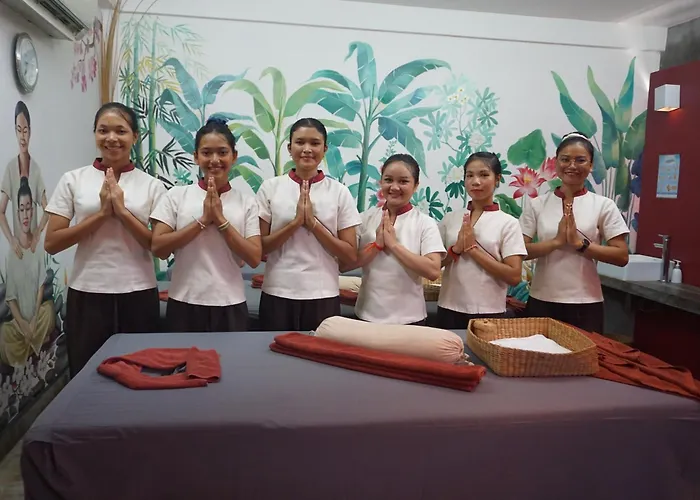 Sala Bai & Restaurant School 4*